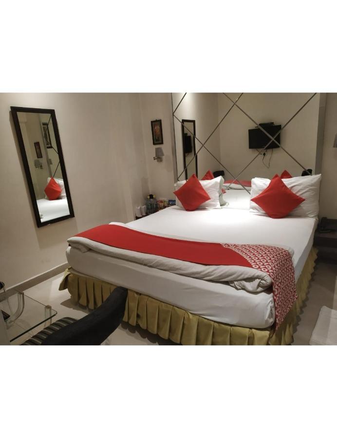 Hotel D Grand, Bareilly Luaran gambar
