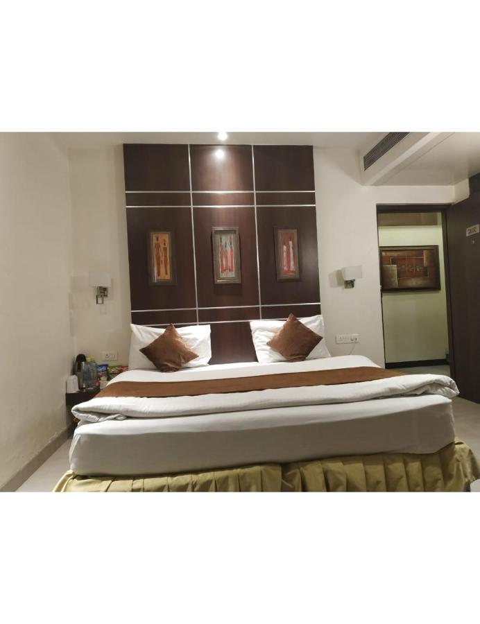 Hotel D Grand, Bareilly Luaran gambar